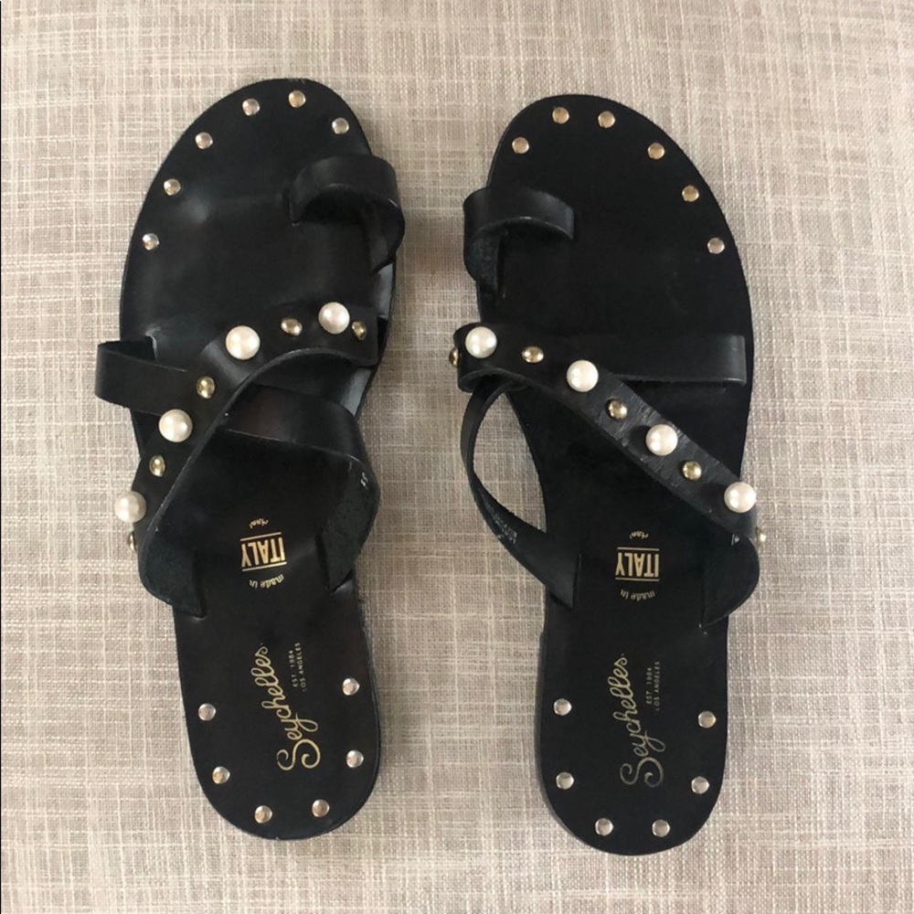 Seychelles Black Leather and Pearl Sandals